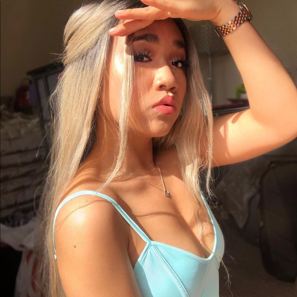 Tiffany blue crop top